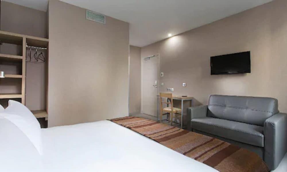 פריז Hotel Des Pavillons מראה חיצוני תמונה